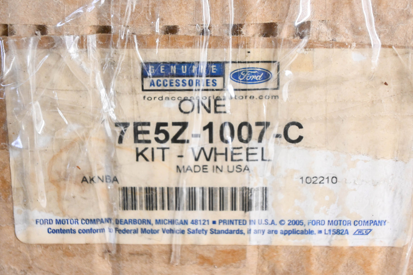 New OEM Ford 7E5Z-1007-C 17x8.0 5x108 45mm Offset Wheel Kit NOS