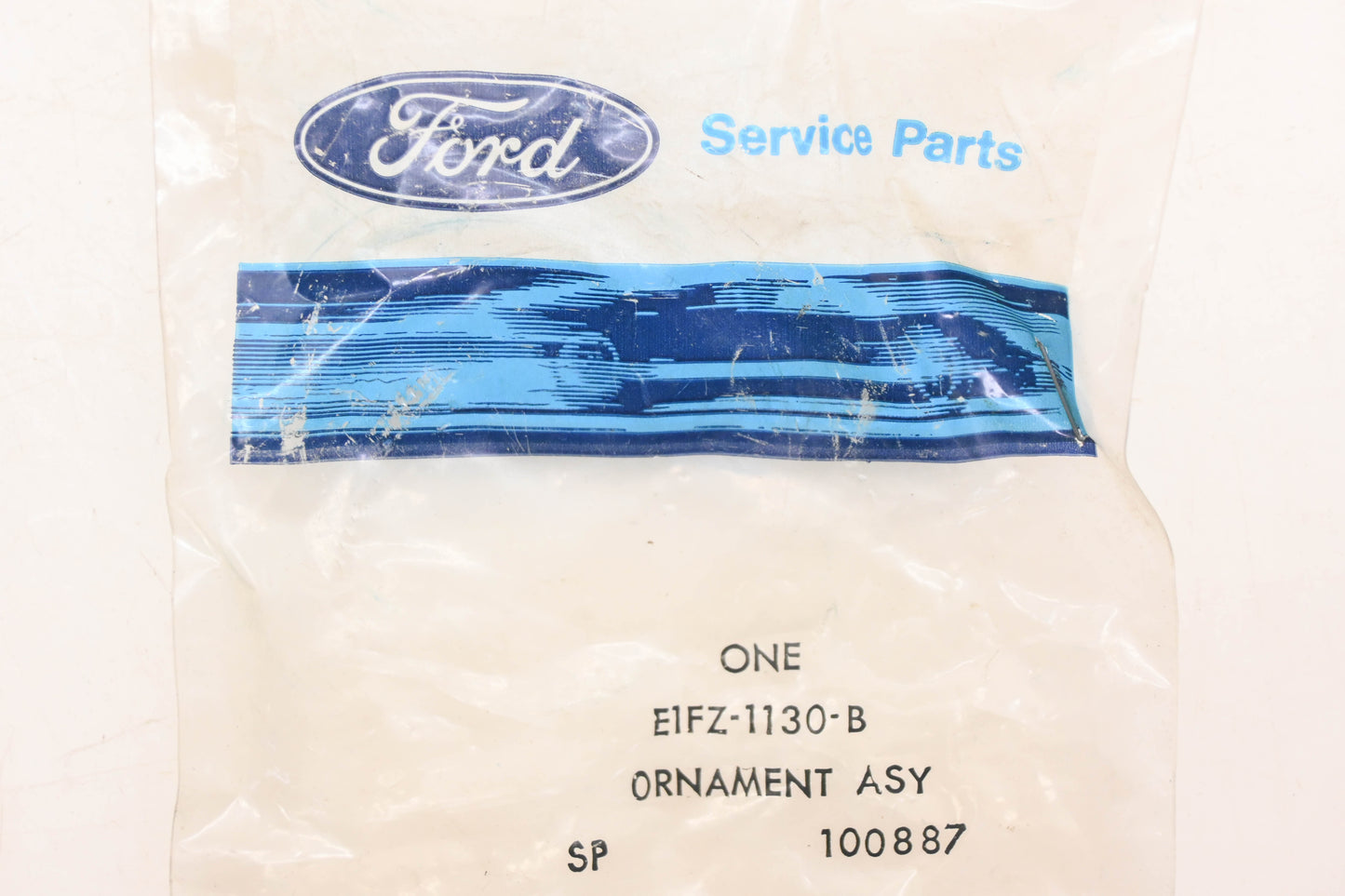 New OEM Ford E1FZ-1130-B Hub Cap Center Ornament Cover NOS