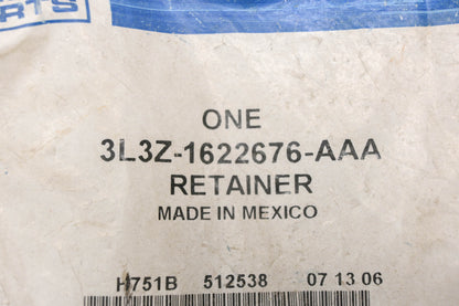 New OEM Ford 3L3Z-1622676-AAA Bezel/ Retainer NOS