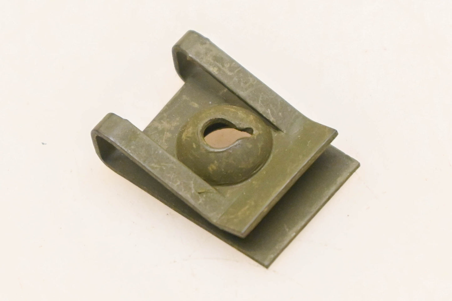 New OEM Ford D7OZ-6504278-A Retainer Clip NOS