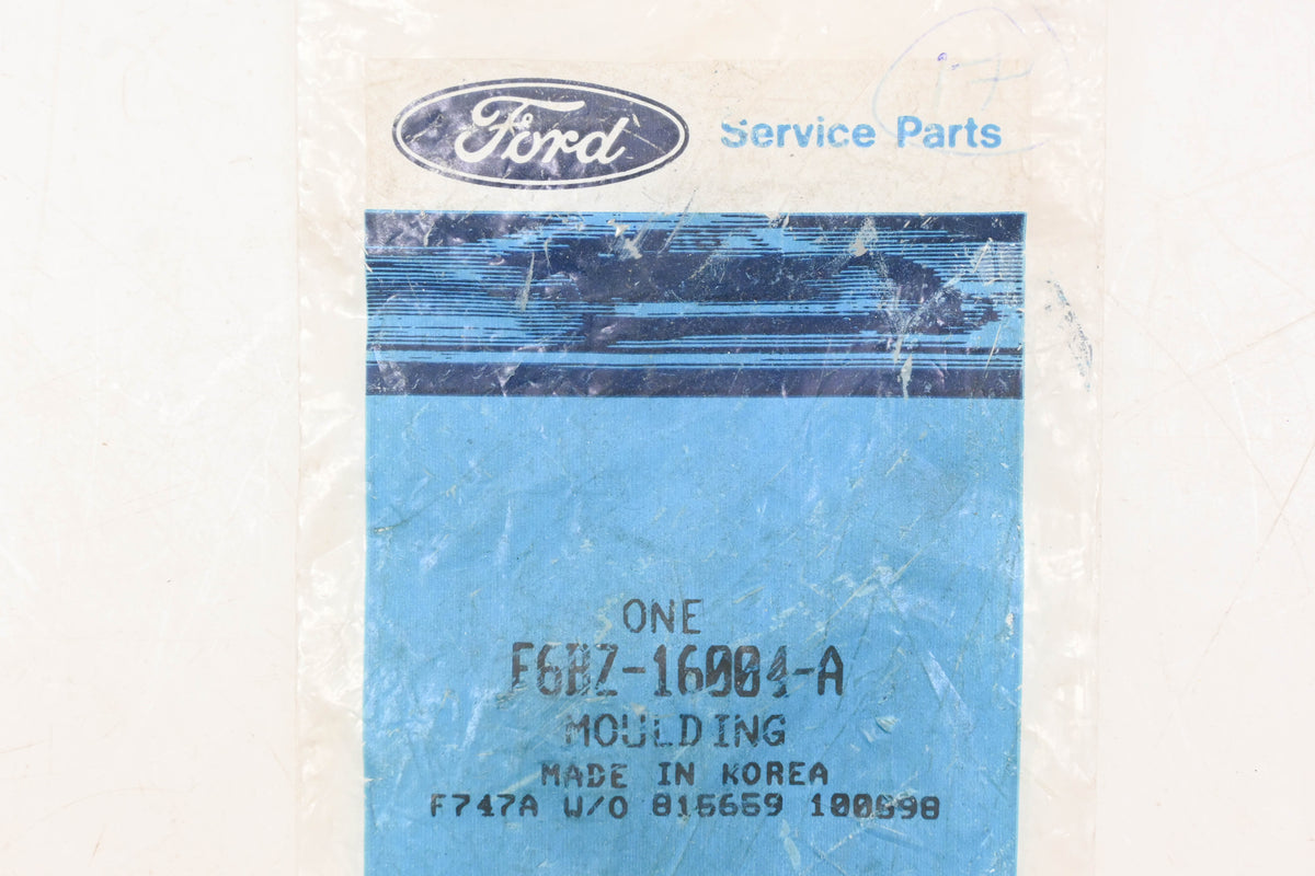 New OEM Ford F6BZ-16004-A Front Left Fender Trim Molding NOS