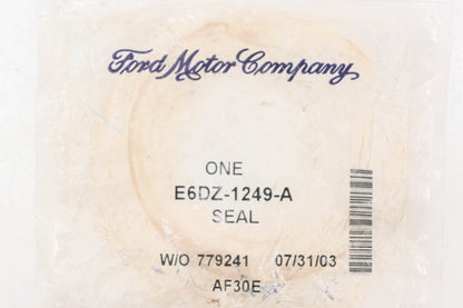 New OEM Ford E6DZ-1249-A Wheel Hub Seal NOS