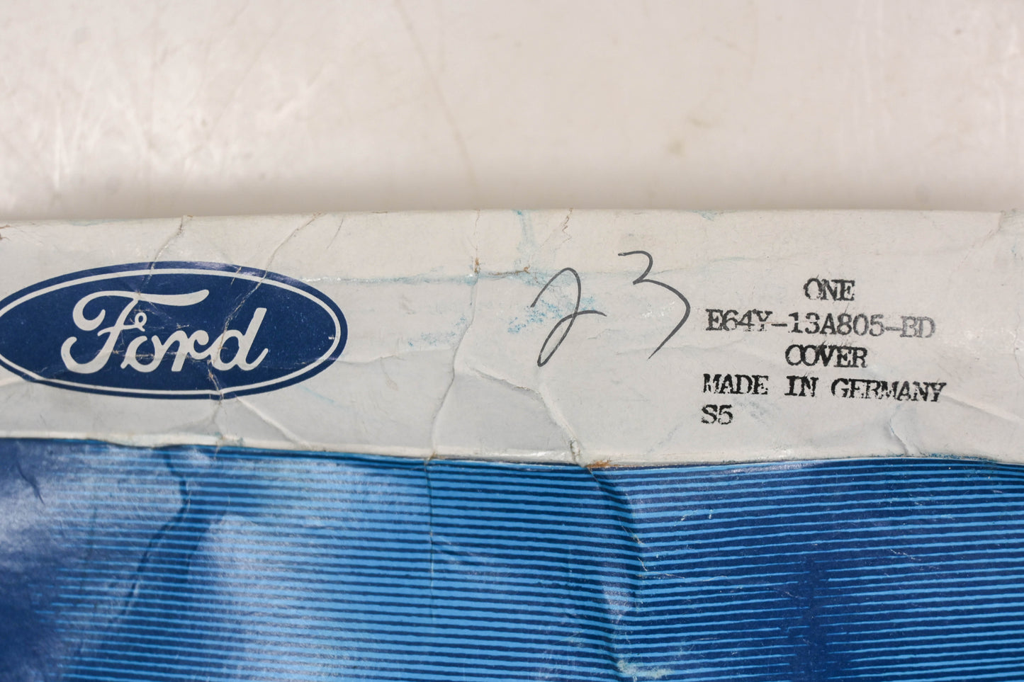 New OEM Ford E64Y-13A805-BD Steering Wheel Horn Pad Assembly NOS