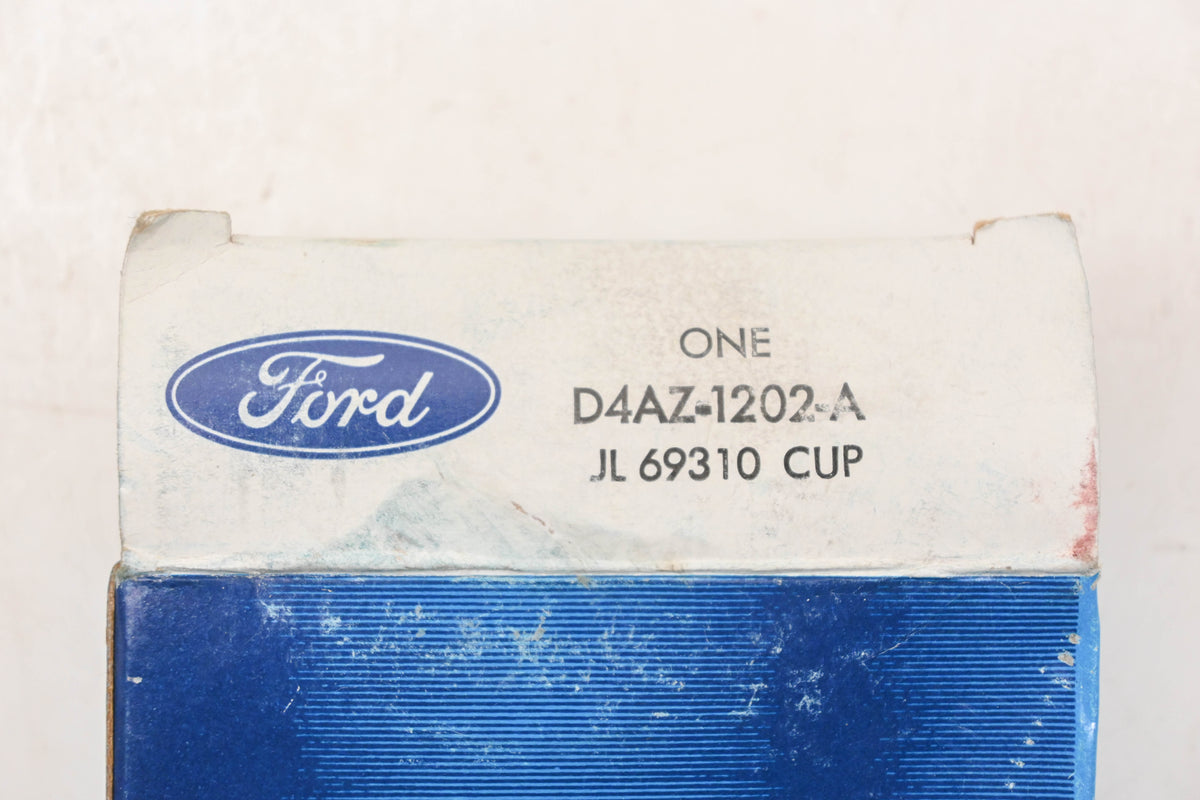 New OEM Ford D4AZ-1202-A, JL69310-N Koyo Wheel Bearing Cup NOS