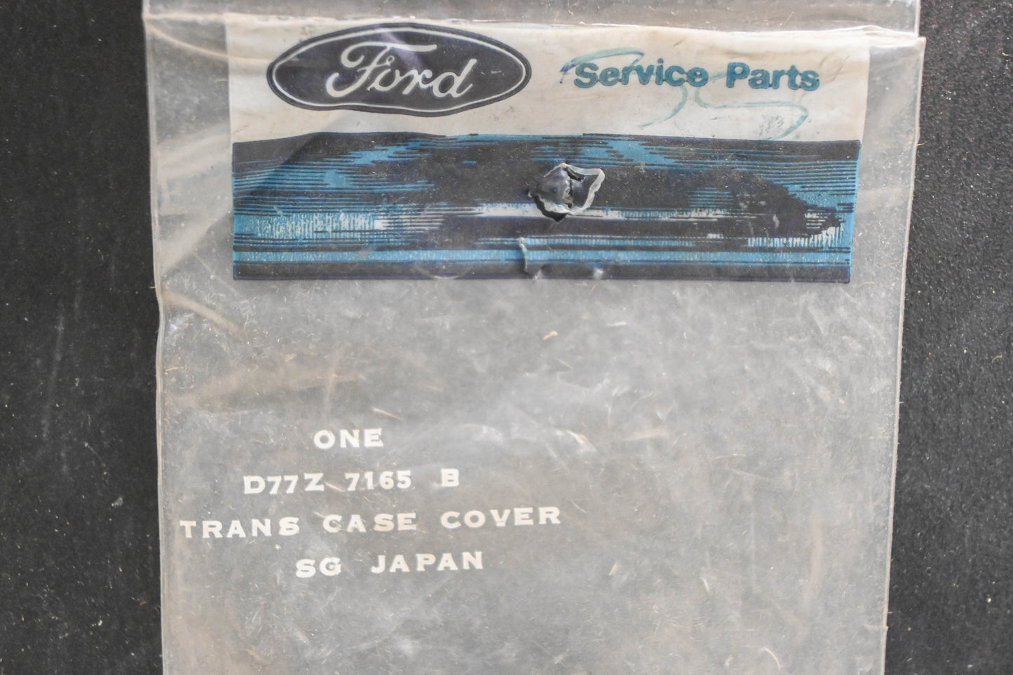 New OEM Ford D77Z-7165-B Transmission Case Cover NOS