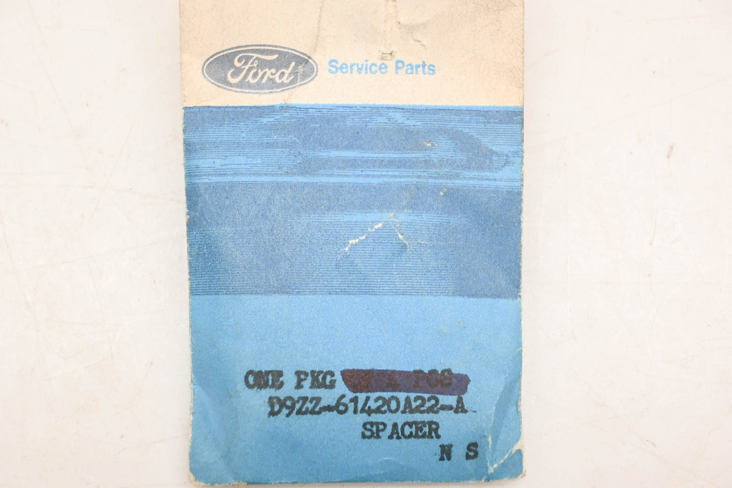 New OEM Ford D9ZZ-61420A22-A Red Windshield Spacer Clips Qty 2 NOS