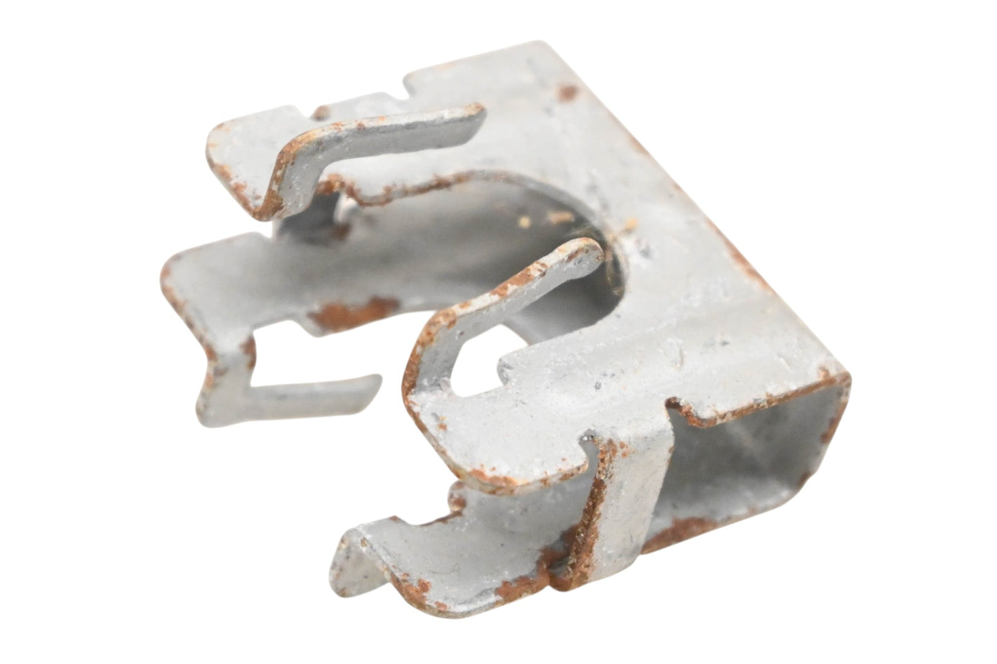 New OEM Ford E9UZ-19E746-A Clip NOS