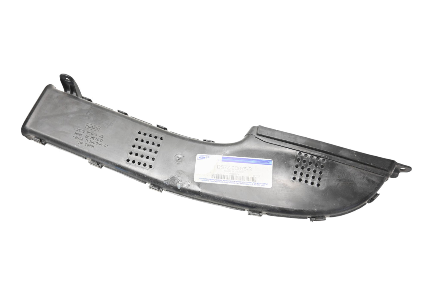 New OEM Ford DS7Z-9C675-B Air Intake Duct Assembly NOS