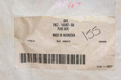New OEM Ford F8CZ-14A067-BA Fuse Box Kit NOS
