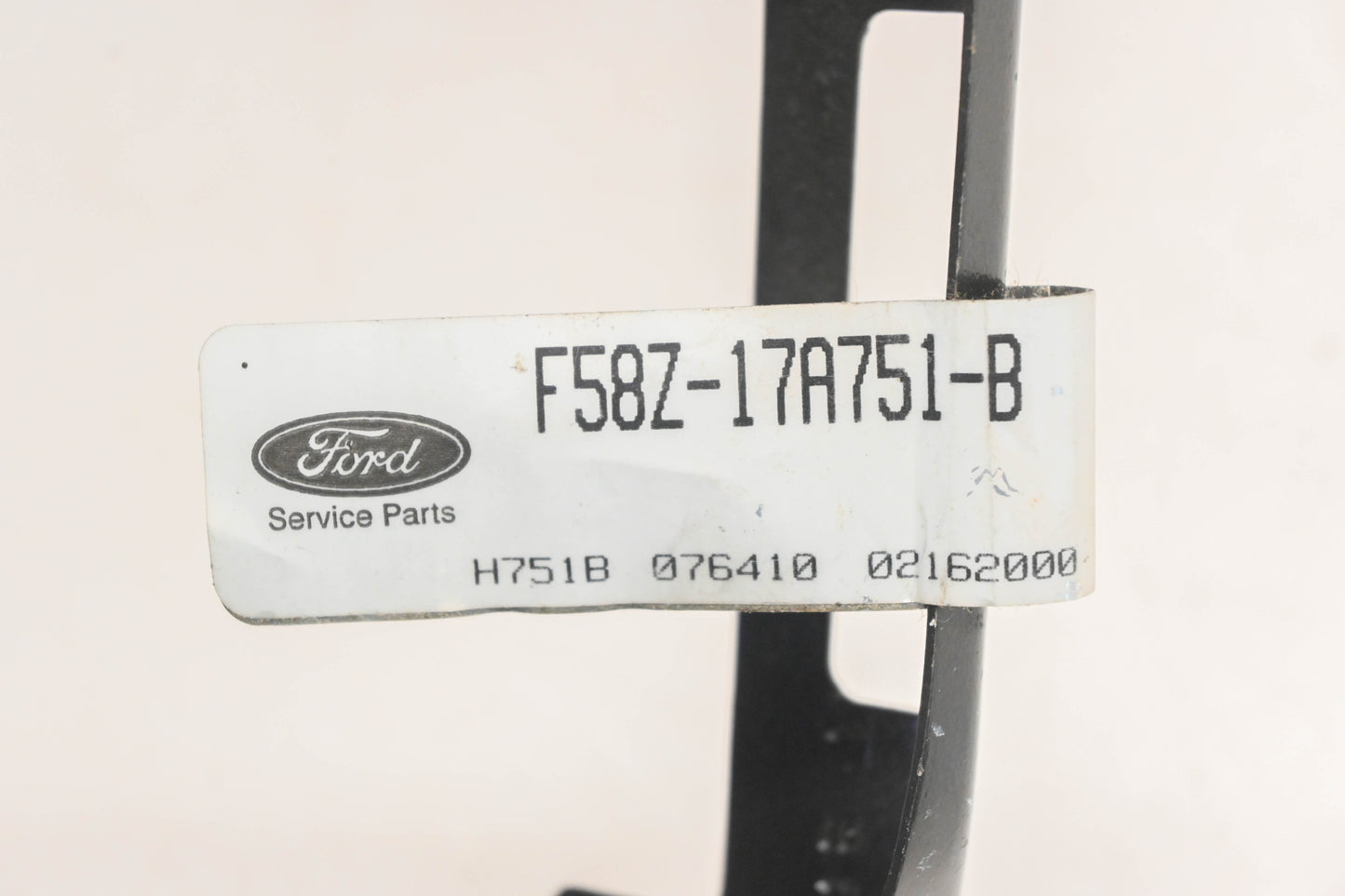 New OEM Ford F58Z-17A751-B Rear Bumper Left Mounting Bracket NOS