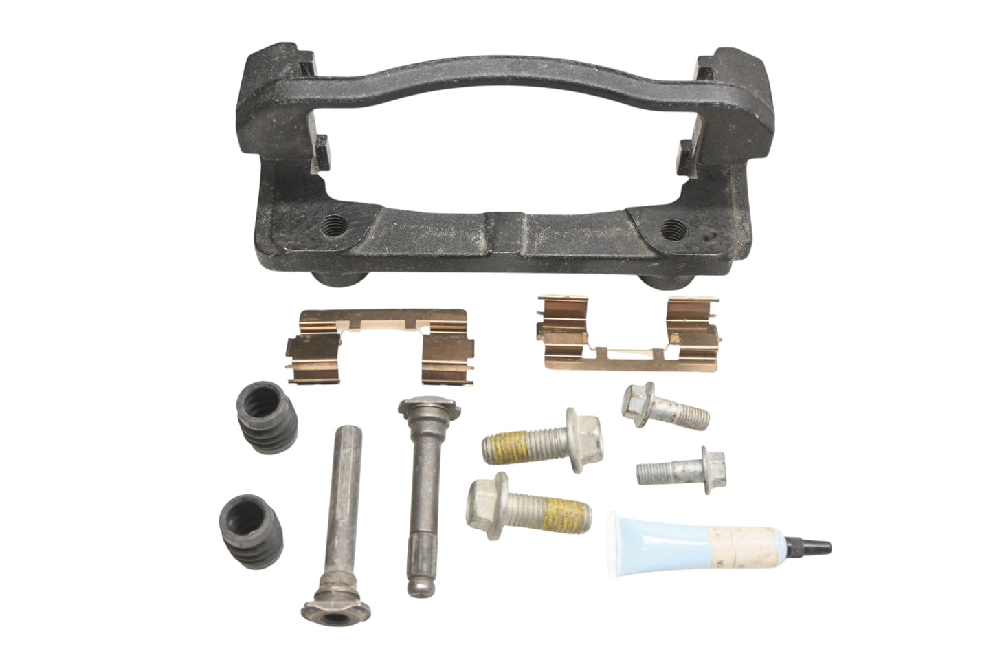 New OEM Ford 4L3Z-2B292-AA Front Right Brake Caliper Support Bracket Kit NOS