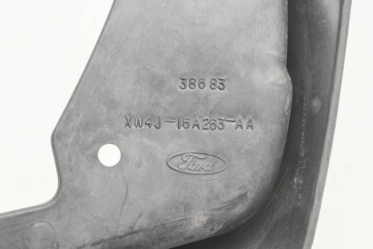 New OEM Ford XW4J-16A263-AA Front Left Wheel Mudflap NOS