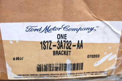 New OEM Ford 1S7Z-3A732-AA Bracket Assembly NOS