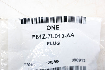 New OEM Ford F81Z-7L013-AA Plug NOS