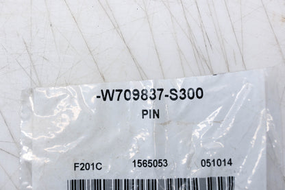 New OEM Ford W709837-S300 Wheel Opening Moulding Pin NOS
