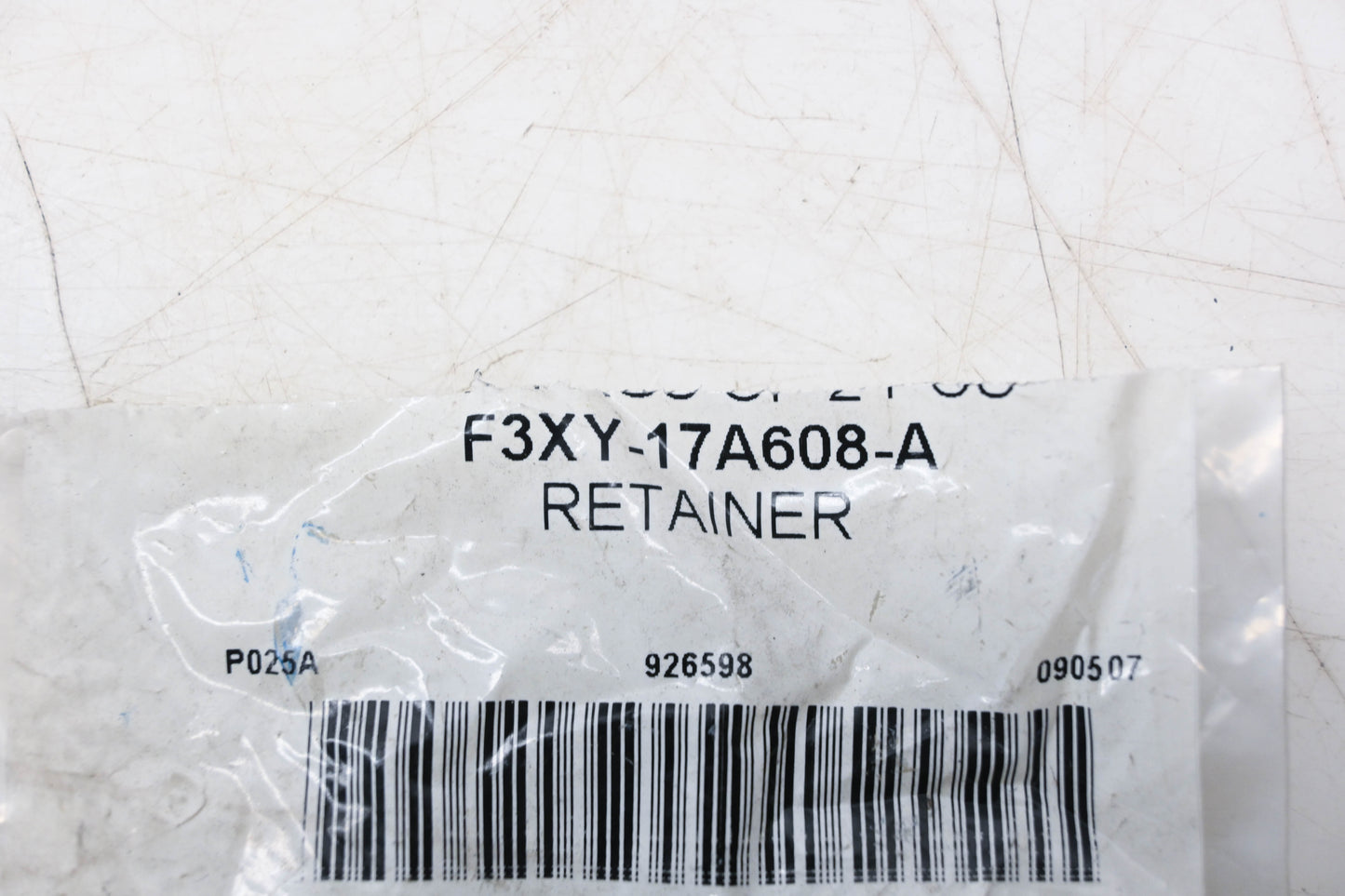 New OEM Ford F3XY-17A608-A Retainer NOS