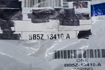 New OEM Ford BB5Z-13410-A Socket & Wire Assembly NOS