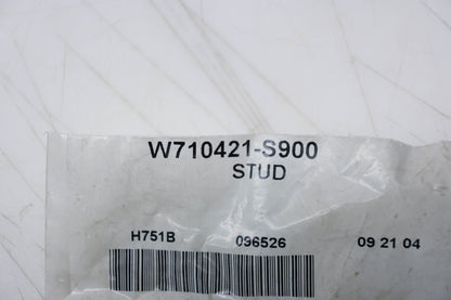 New OEM Ford W710421-S900 Stud NOS