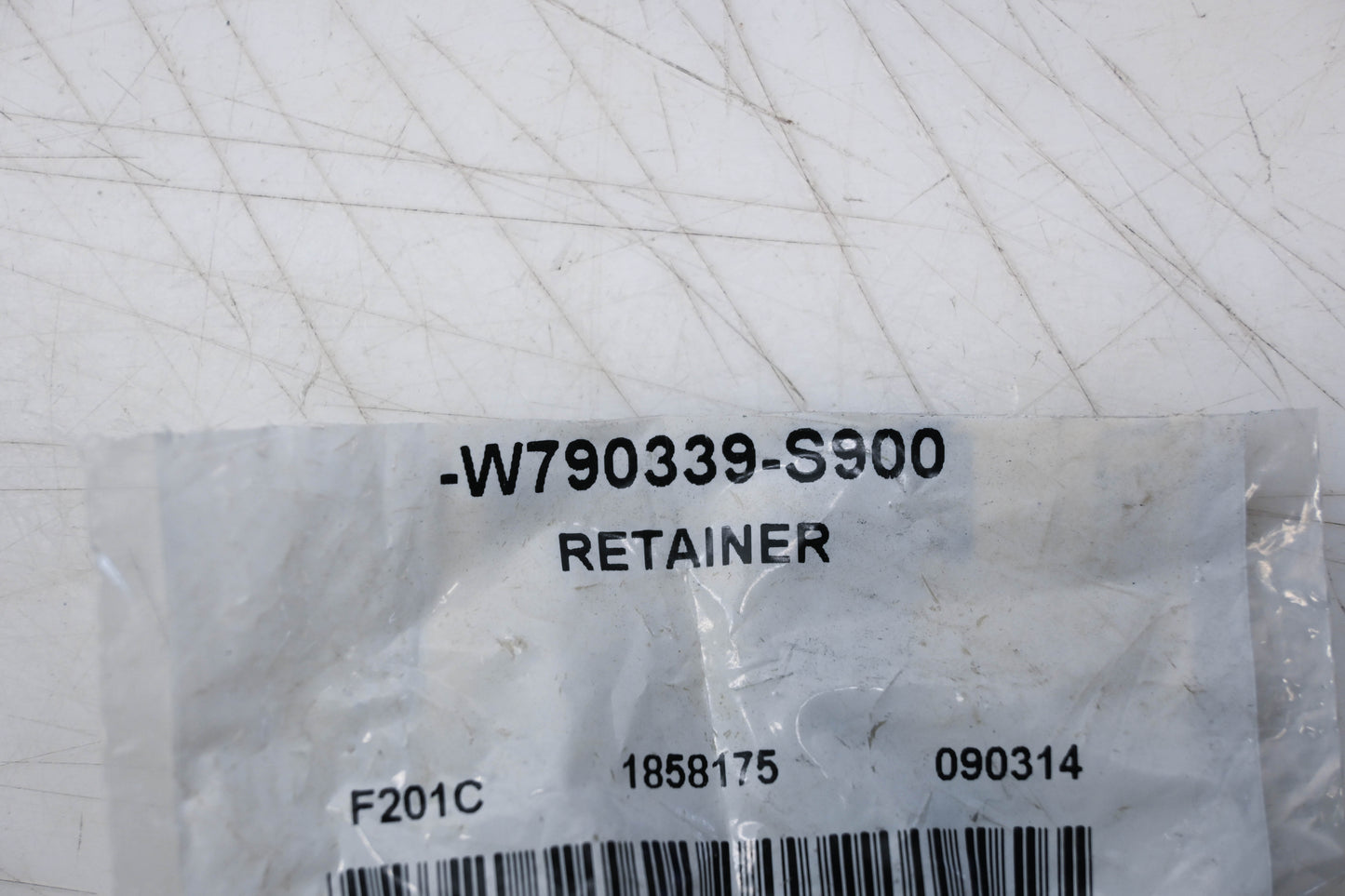 New OEM Ford W790339-S900 Weatherstrip Retainer NOS