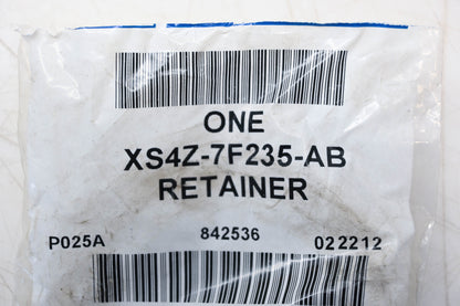 New OEM Ford XS4Z-7F235-AB Retainer NOS