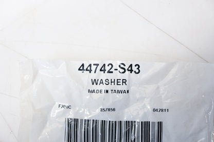 New OEM Ford 44742-S43 Washer NOS