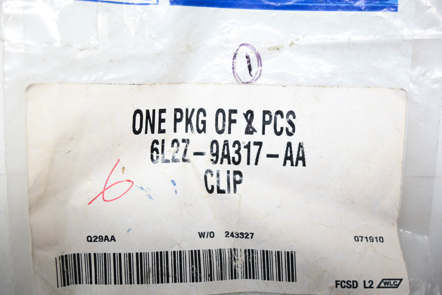 New OEM Ford 6L2Z-9A317-AA Clip NOS