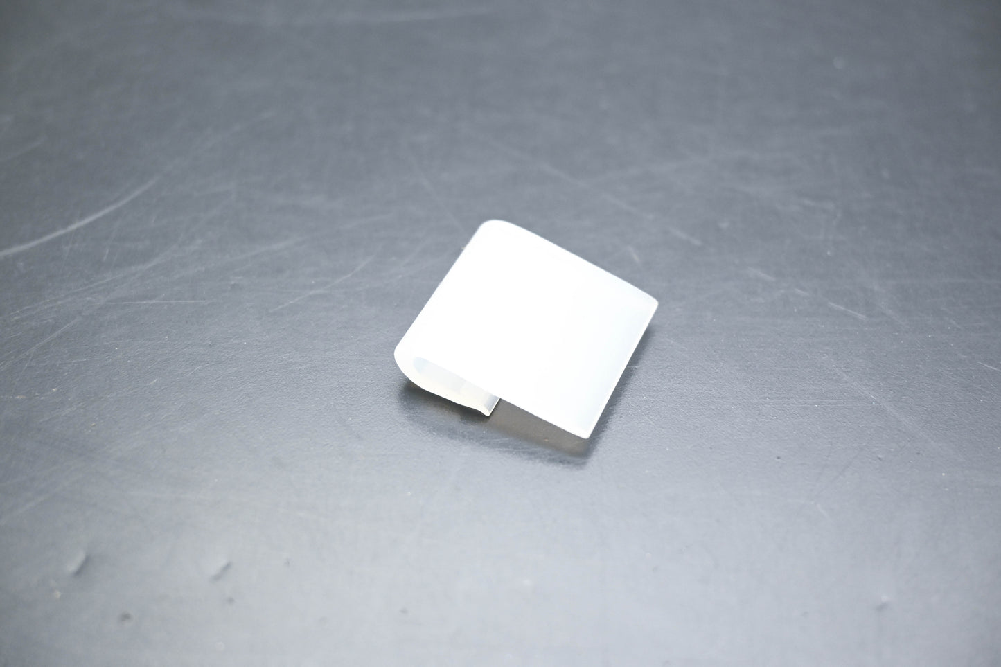 New OEM Ford 4L3Z-18613F60-CA Clip NOS