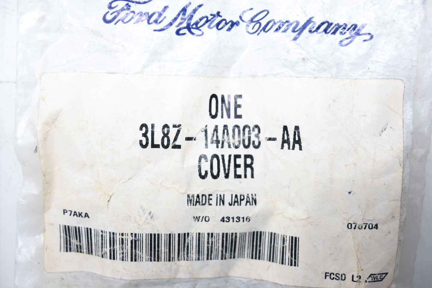 New OEM Ford 3L8Z-14A003-AA Fuse Cover Panel NOS