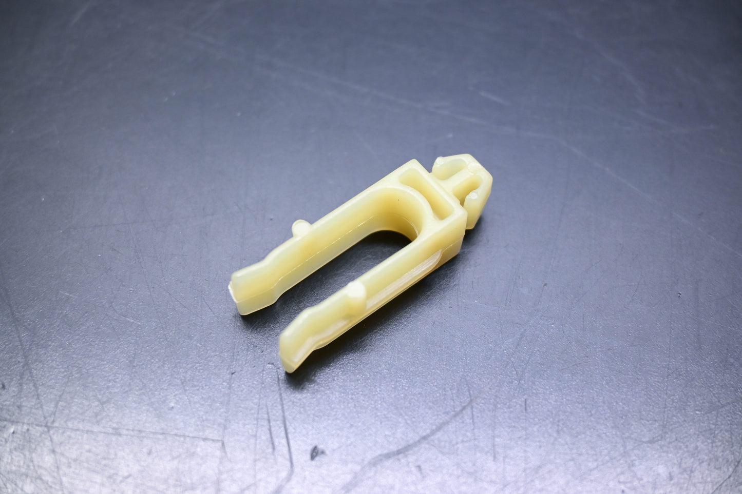 New OEM Ford E9TZ-17091-B Retainer NOS