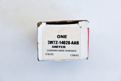 New OEM Motorcraft 3W7Z-14028-AAB, 5W7T-14017-ABW, SW-7175 Ford Door Lock Switch NOS
