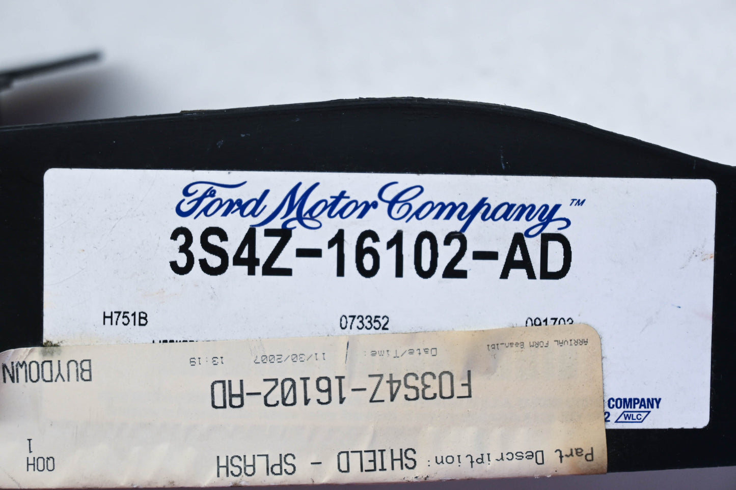 New OEM Ford 3S4Z-16102-AD, 3S41-F16E053-AB Front Left Fender Support Bracket NOS