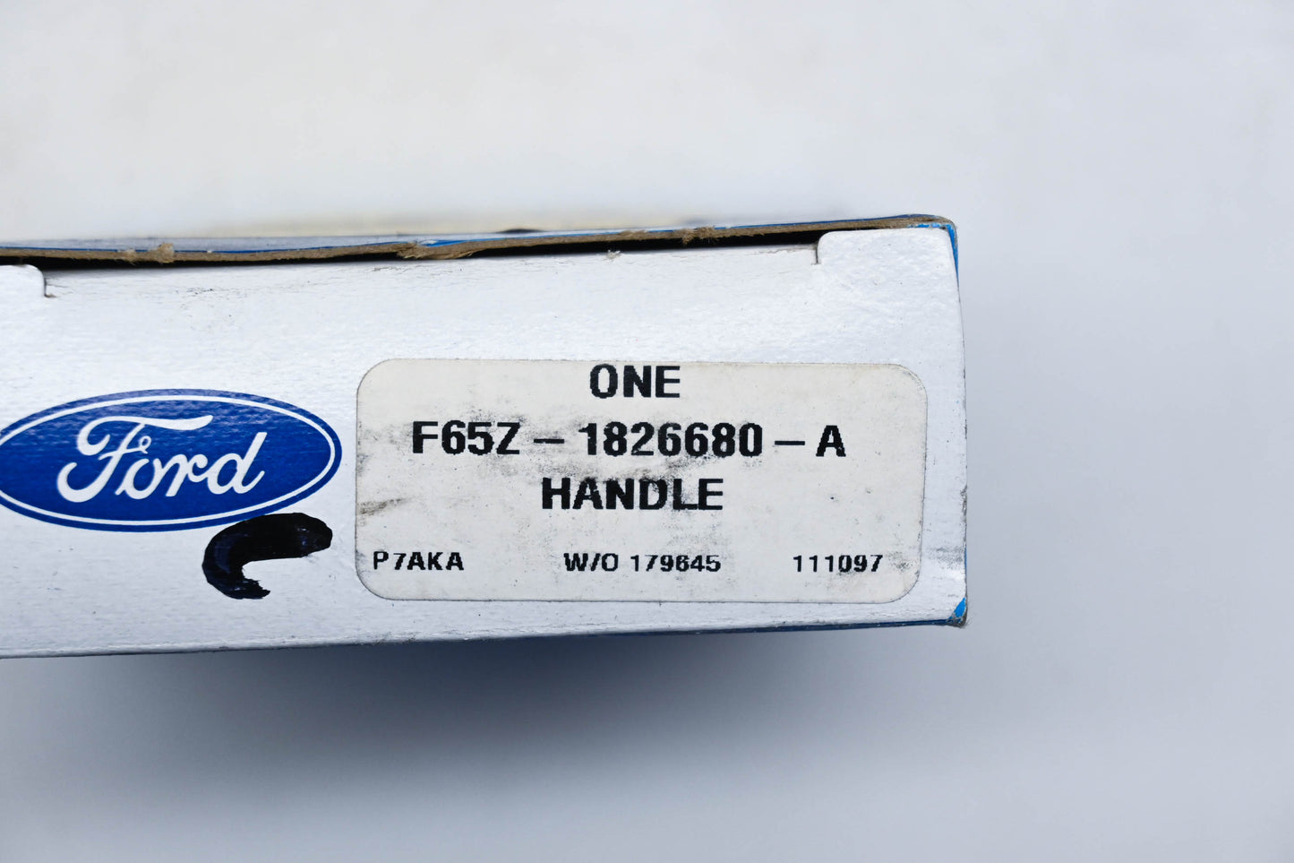 New OEM Ford F65Z-1826680-A, E59B-1122614-AB, F75B-18266A64-AA Right Interior Door Handle NOS