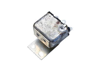 New OEM Ford D2SZ-14677-A, D3AB-14A093-AA Power Door Lock Relay NOS