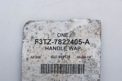 New OEM Ford F3TZ-7822405-A, F67B-10224A01-AA Left Outer Door Handle NOS
