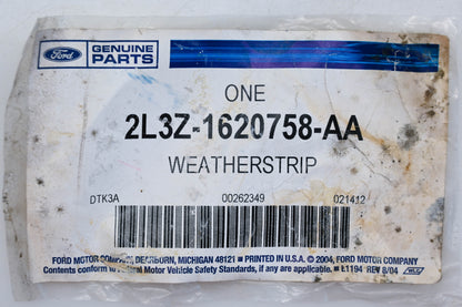 New OEM Ford 2L3Z-1620758-AA 02-03 Ford F-150 Front Lower Door Weatherstrip NOS