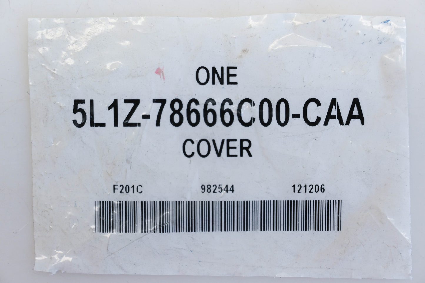 New OEM Ford 5L1Z-78666C00-CAA, 5L14-78666C00-C 05-06 Ford Expedition Cover NOS
