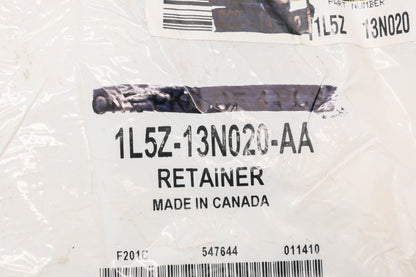 New OEM Ford 1L5Z-13N020-AA Headlamp Retainer NOS