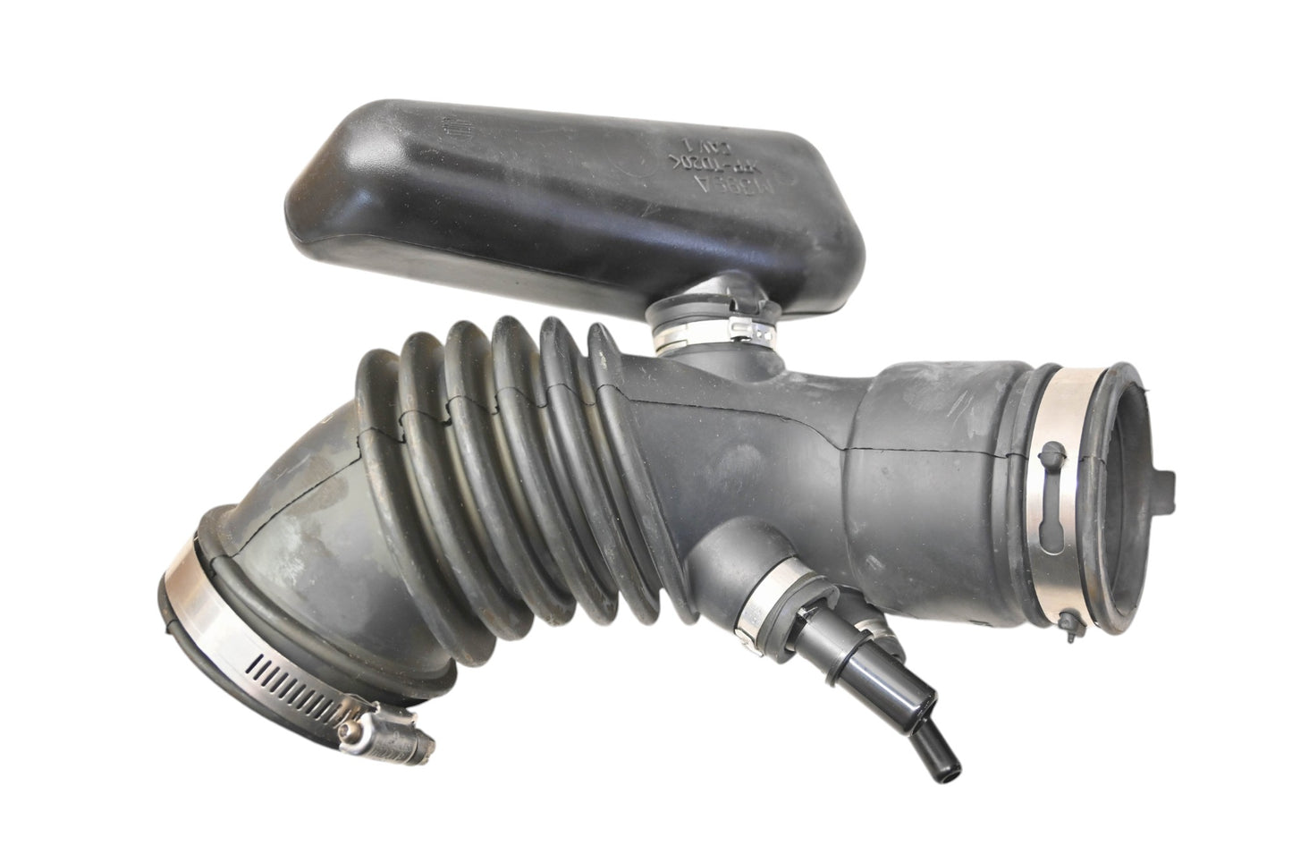 New OEM Ford 5M6Z-9B659-AA Air Cleaner Intake Hose NOS