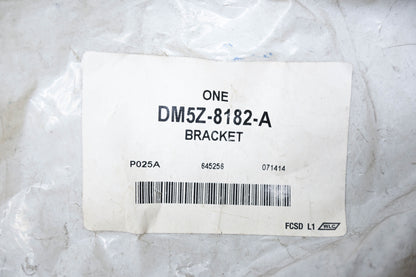 New OEM Ford DM5Z-8182-A Radiator Support Air Deflector Bracket NOS