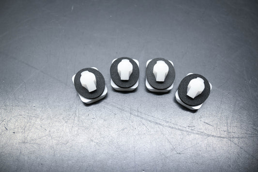 New OEM Ford W713590-S300 Trim Clips Qty 4 NOS