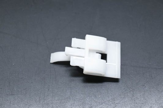 New OEM Ford F7CZ-5421060-AA Clip NOS