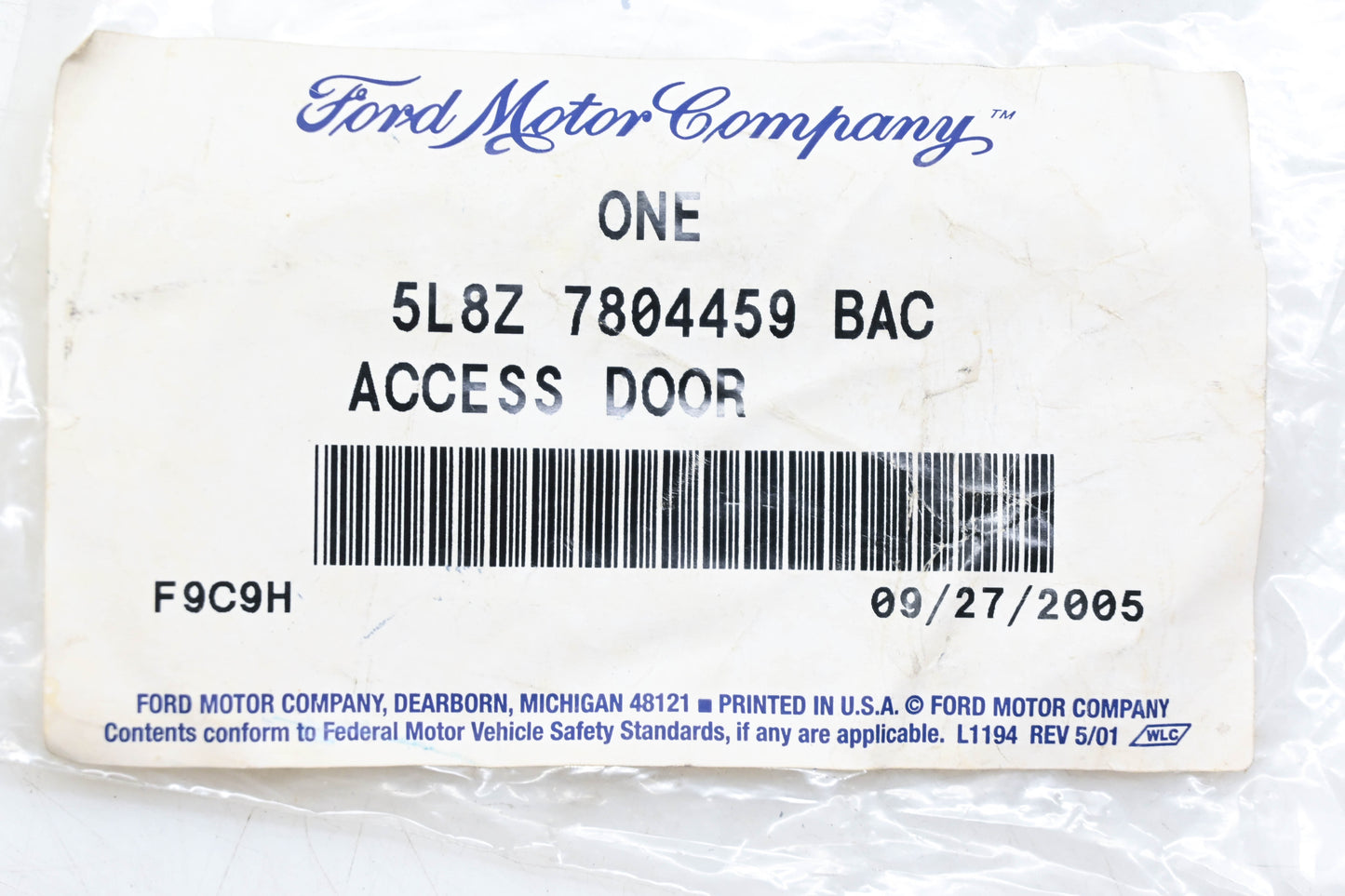 New OEM Ford 5L8Z-7804459-BAC Steering Column Opening Covering NOS