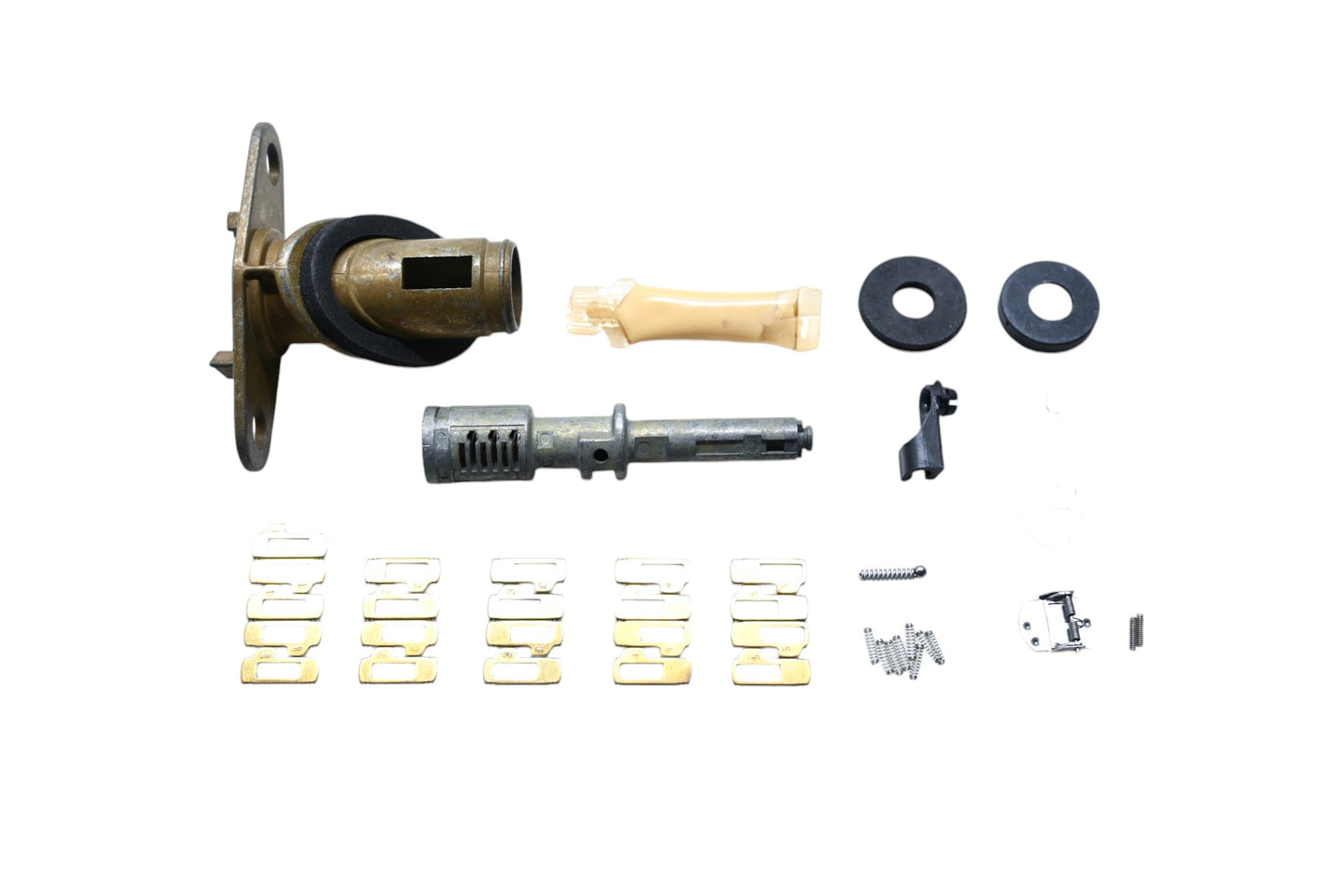 New OEM Ford YL8Z-7843432-AB Rear Liftgate Lock Cylinder Kit NOS