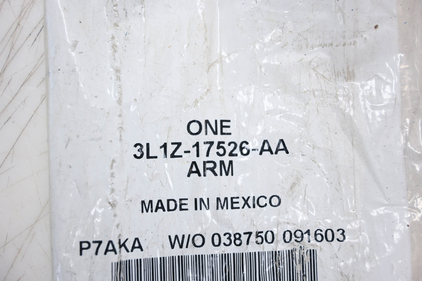 New OEM Ford 3L1Z-17526-AA Wiper Arm Assembly NOS