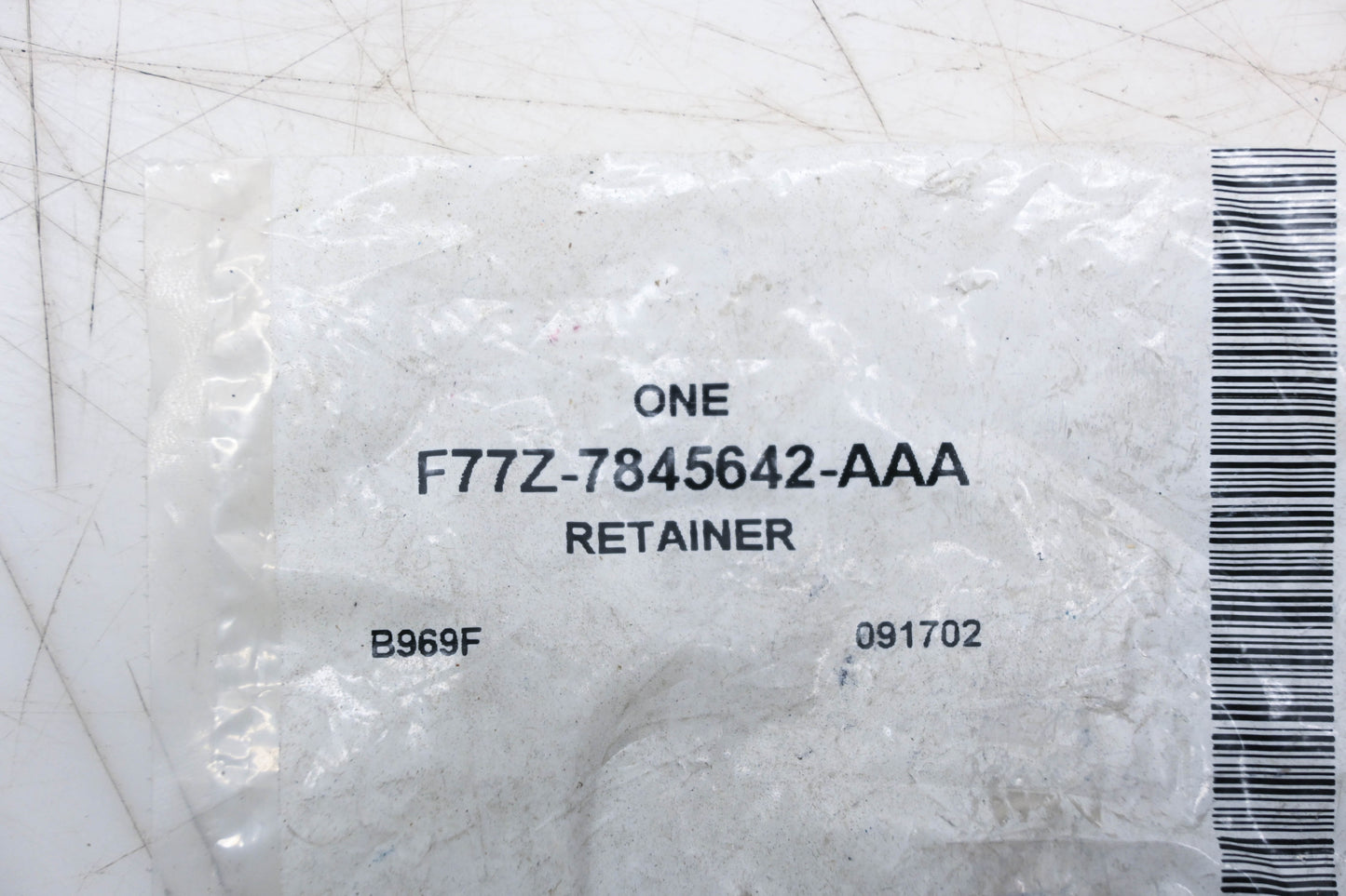 New OEM Ford F77Z-7845642-AAA Retainer NOS