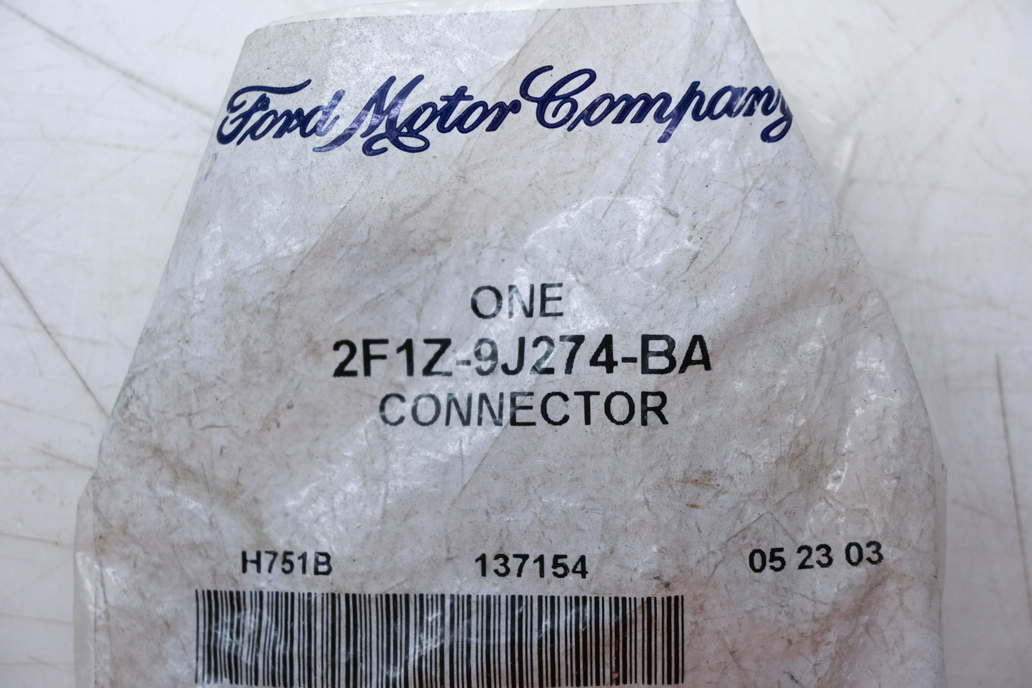 New OEM Ford 2F1Z-9J274-BA Connector NOS