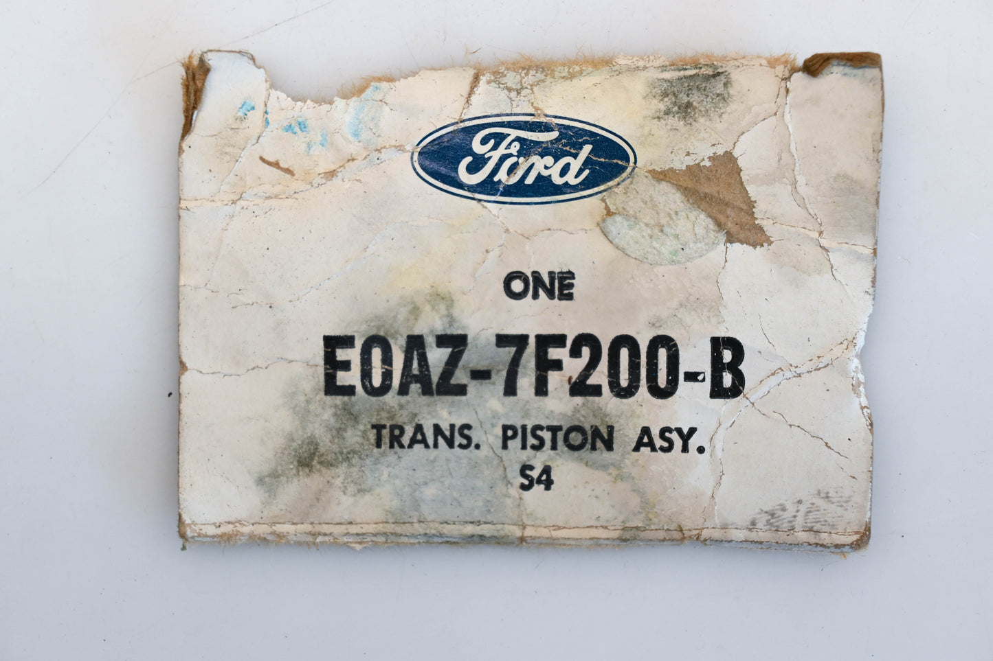 New OEM Ford E0AZ-7F200-B, EQAP-7F202-BA Transmission Overdrive Servo Piston & Rod Assembly NOS