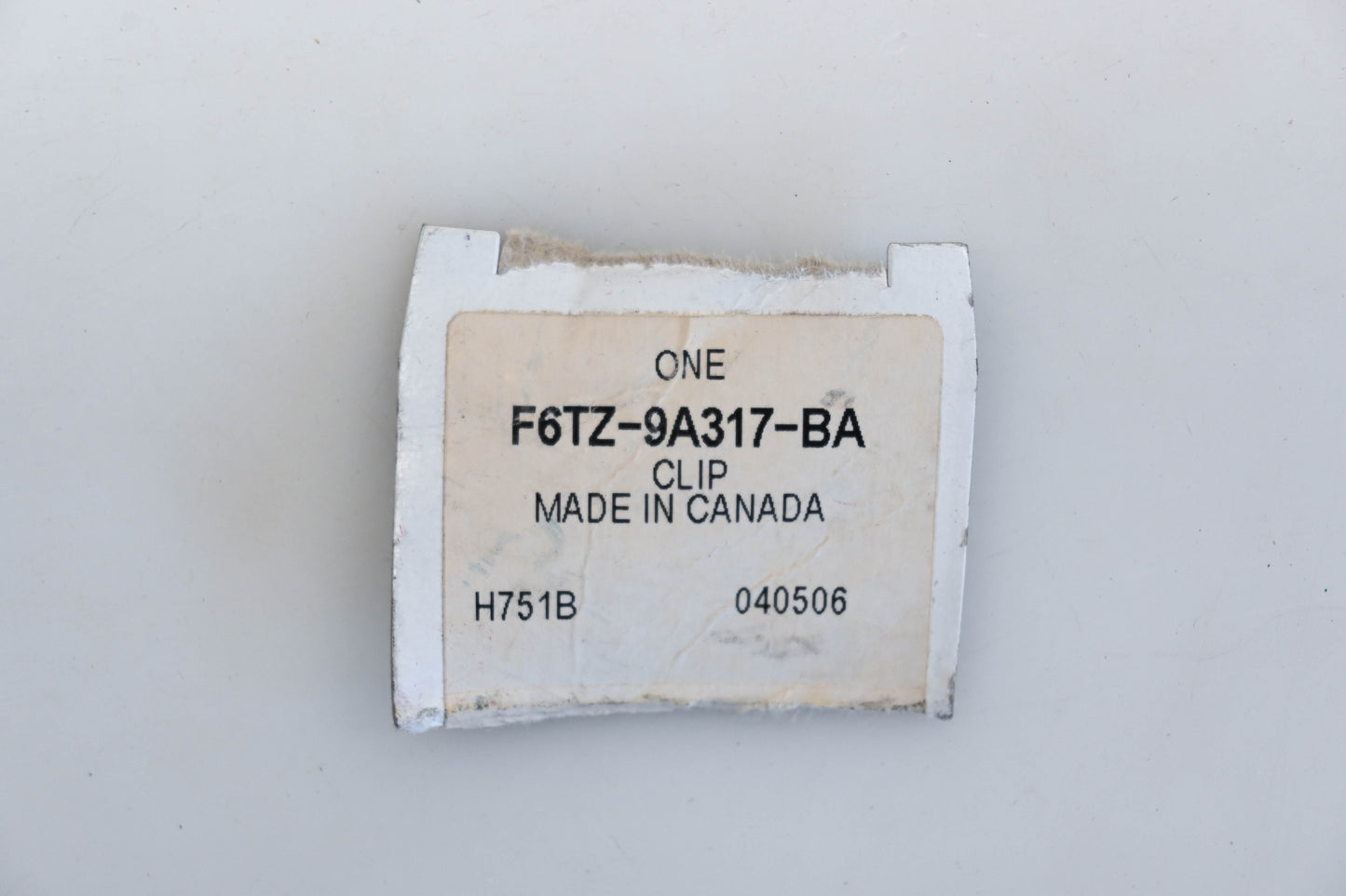 New OEM Ford F6TZ-9A317-BA Fuel Line Clip Assembly NOS