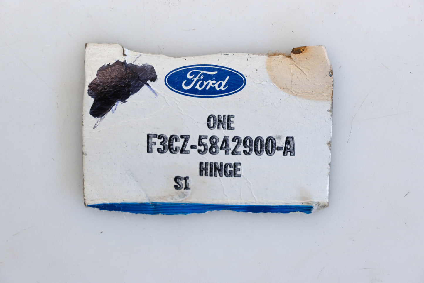 New OEM Ford F3CZ-5842900-A Liftgate Hinges Qty 2 NOS