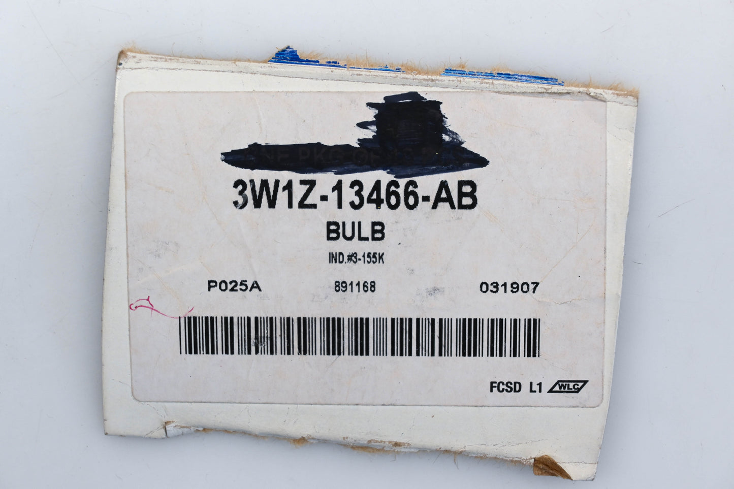 New OEM Ford 3W1Z-13466-AB, 3-155K, 3155K Sylvania Bulb NOS